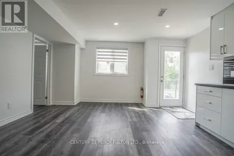 1040 Foxtail Crescent Pickering ON L1X 0E7