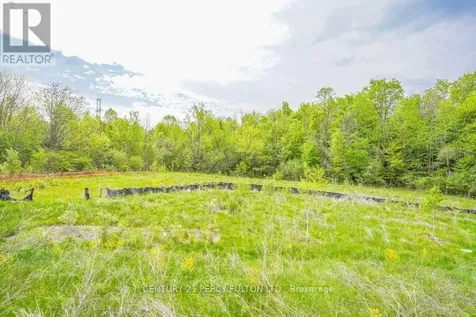 1040 Foxtail Crescent Pickering ON L1X 0E7