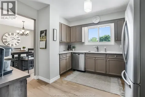 103 Cardinal Crescent Chatham ON N7L 3V4