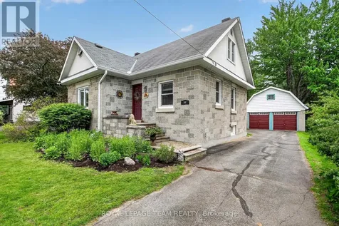94 Strachan Street Ottawa ON K0A 2Z0