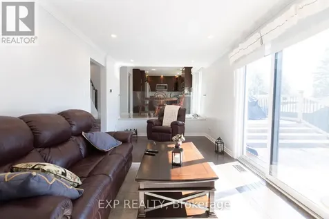1534 Rosebella Avenue Ottawa ON K1T 1E8