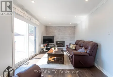 1534 Rosebella Avenue Ottawa ON K1T 1E8