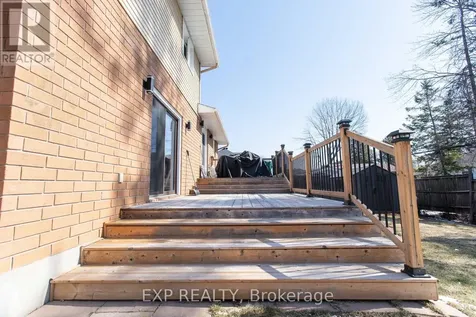 1534 Rosebella Avenue Ottawa ON K1T 1E8