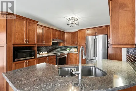 91 Rembrandt Drive Russell ON K0A 1W0