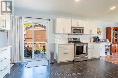 399 Chamberlain Street Pembroke ON K8A 8C3