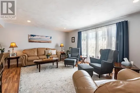 399 Chamberlain Street Pembroke ON K8A 8C3