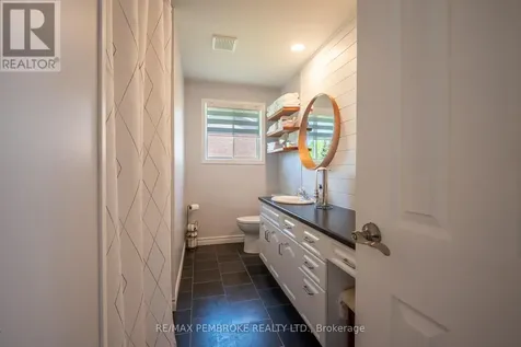 399 Chamberlain Street Pembroke ON K8A 8C3