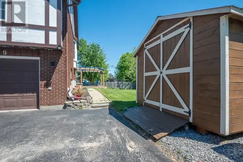 399 Chamberlain Street Pembroke ON K8A 8C3