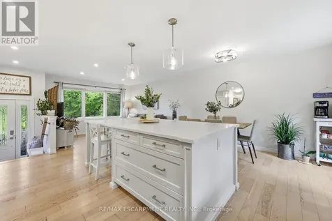 52 Grand Avenue Haldimand ON N3W 2J5