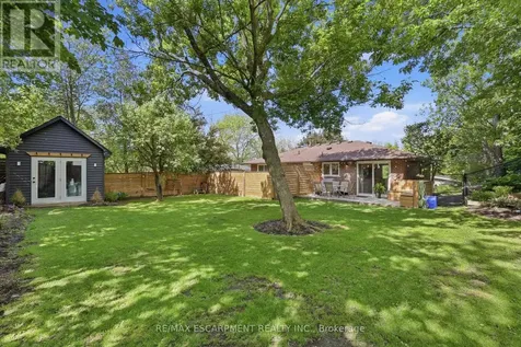 52 Grand Avenue Haldimand ON N3W 2J5