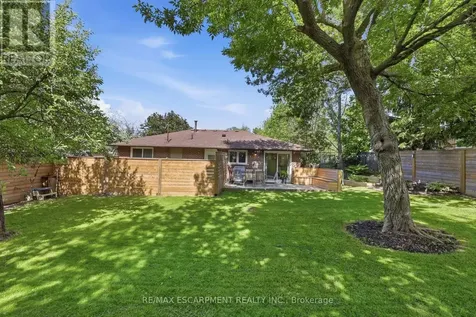 52 Grand Avenue Haldimand ON N3W 2J5