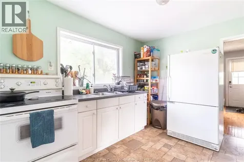 980 Riverdale Avenue Windsor ON N8S 4C3