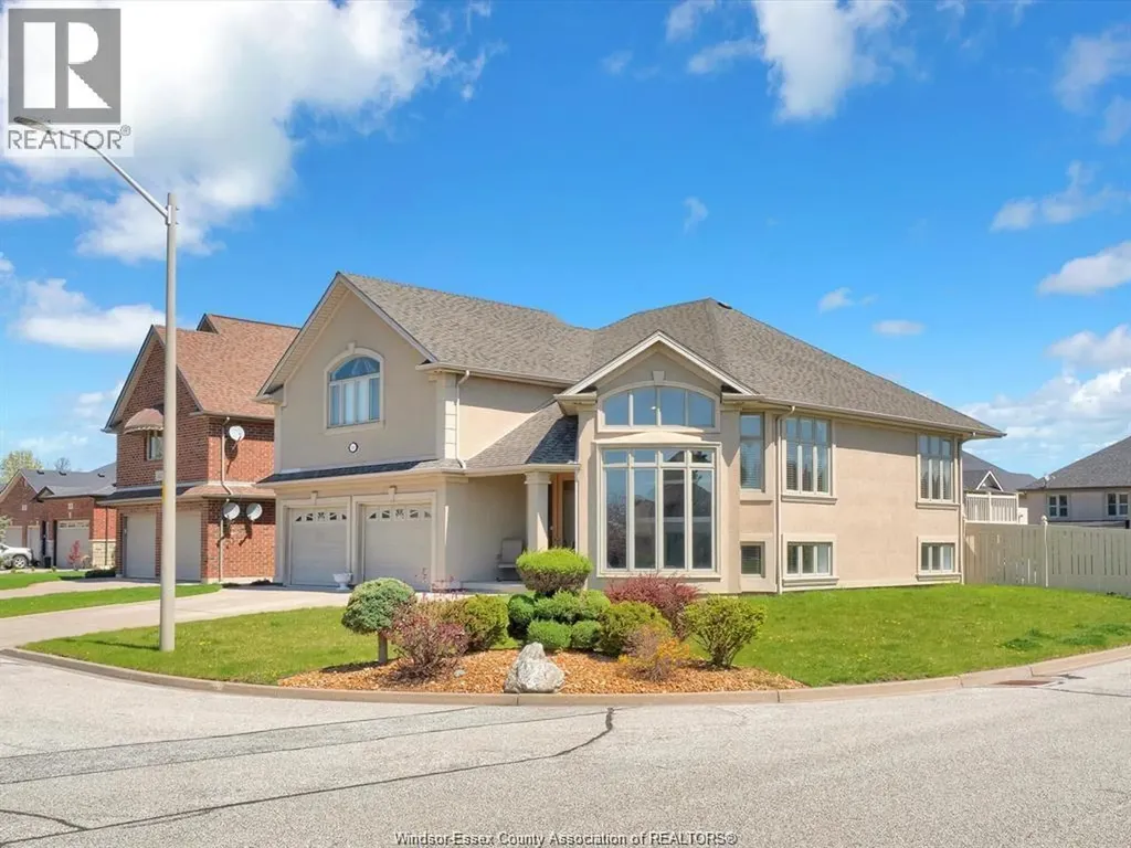 144 Meconi Court Lakeshore ON N9K 7E9