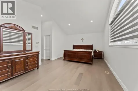 144 Meconi Court Lakeshore ON N9K 7E9