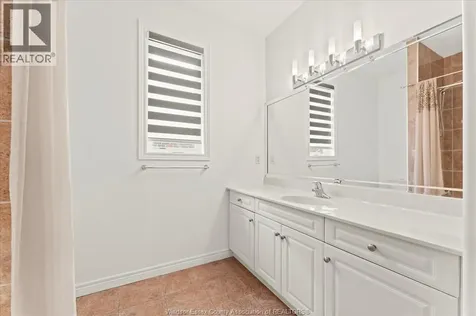 144 Meconi Court Lakeshore ON N9K 7E9