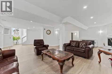 144 Meconi Court Lakeshore ON N9K 7E9