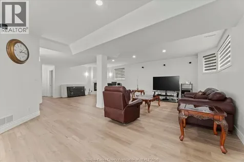 144 Meconi Court Lakeshore ON N9K 7E9