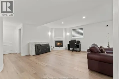 144 Meconi Court Lakeshore ON N9K 7E9