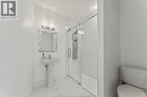 144 Meconi Court Lakeshore ON N9K 7E9