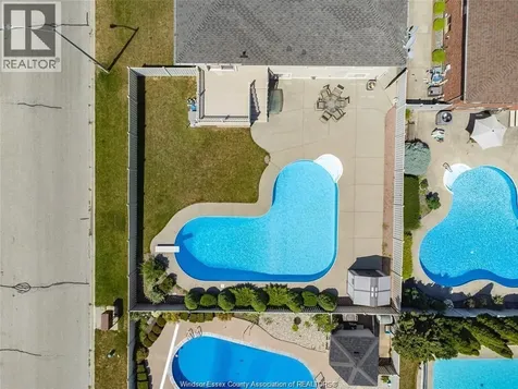 144 Meconi Court Lakeshore ON N9K 7E9