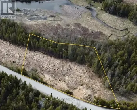 25 Simpson Lot 6 Avenue Northern Bruce Peninsula ON N0H 2R0