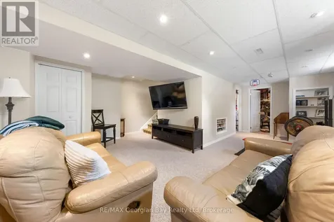 911 Watson Place Midland ON L4R 5B9
