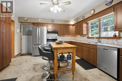 18 Woodland Avenue Chatham ON N7L 2S3
