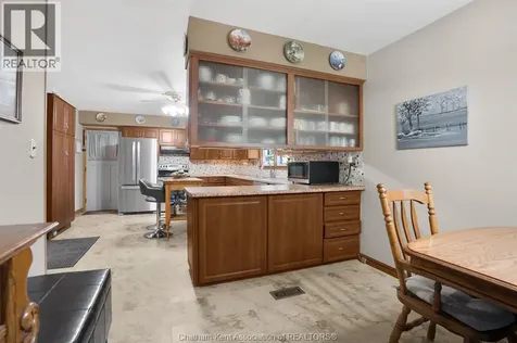 18 Woodland Avenue Chatham ON N7L 2S3