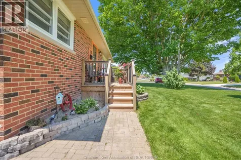 18 Woodland Avenue Chatham ON N7L 2S3