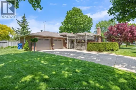 18 Woodland Avenue Chatham ON N7L 2S3