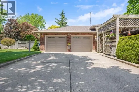 18 Woodland Avenue Chatham ON N7L 2S3
