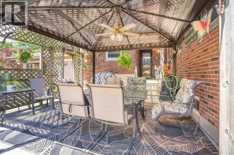 18 Woodland Avenue Chatham ON N7L 2S3
