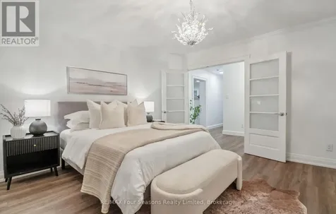 44 Trott Boulevard Collingwood ON L9Y 5B7