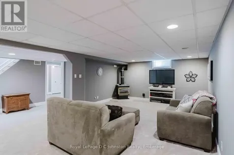 367 Crawford Street Saugeen Shores ON N0H 2C2