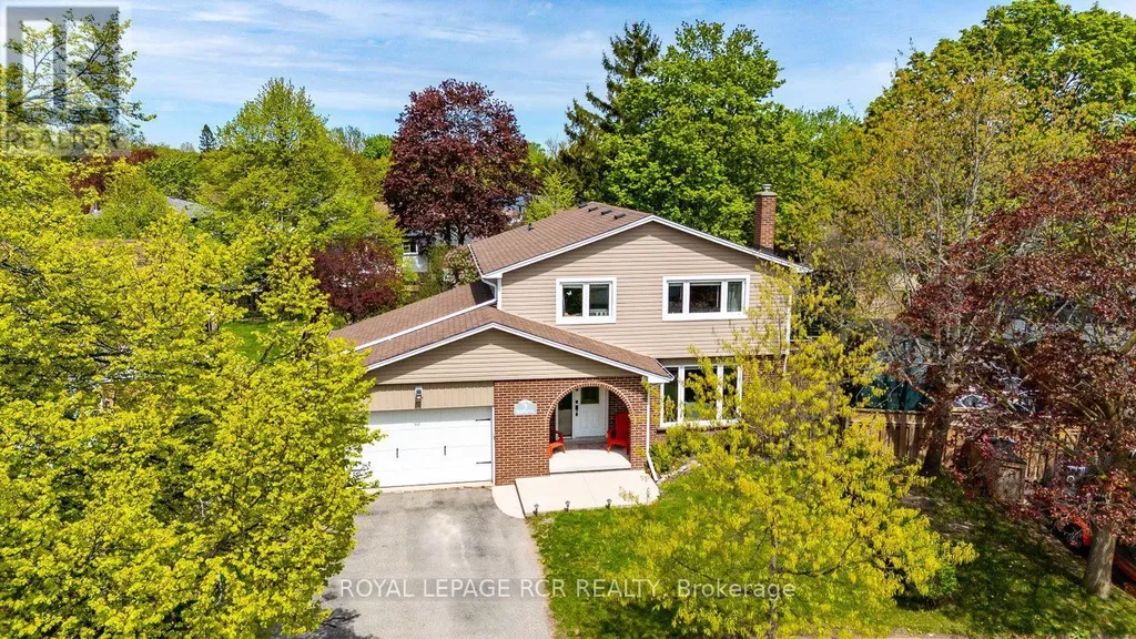 3 Brighton Place Orangeville ON L9W 3C4