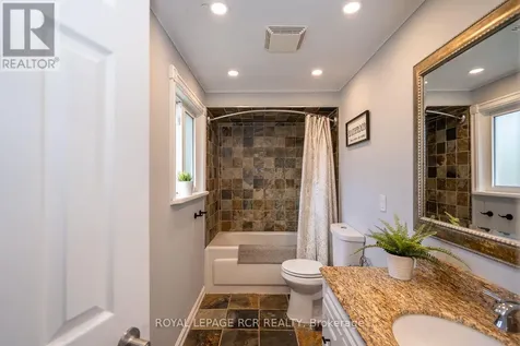 3 Brighton Place Orangeville ON L9W 3C4