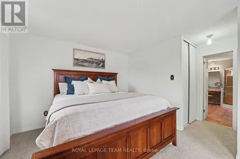 3222 Carriage Hill Place Ottawa ON K1T 3X5