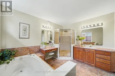 3222 Carriage Hill Place Ottawa ON K1T 3X5