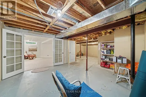 3222 Carriage Hill Place Ottawa ON K1T 3X5