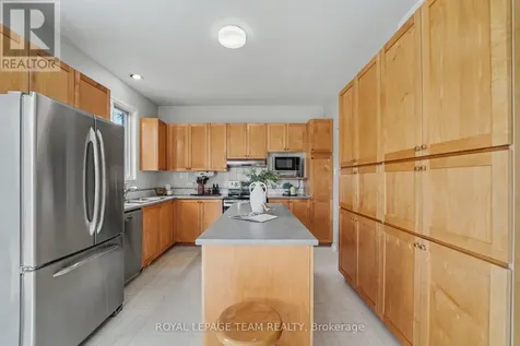 3222 Carriage Hill Place Ottawa ON K1T 3X5
