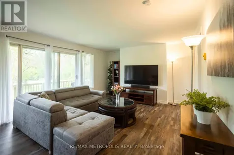 56 Georgian Manor Drive Collingwood ON L9Y 3Z1