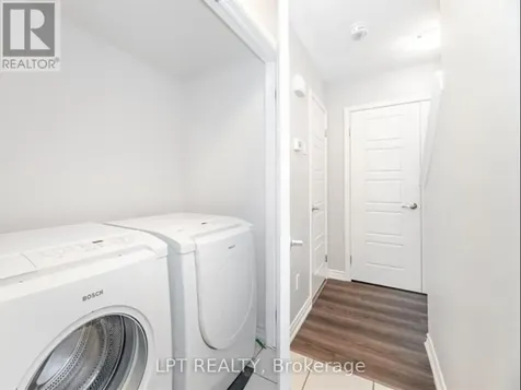 554 Goldenrod Lane Kitchener ON N2R 0L7