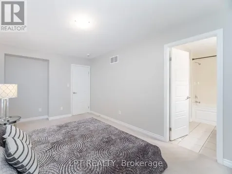 554 Goldenrod Lane Kitchener ON N2R 0L7