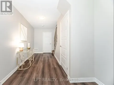 554 Goldenrod Lane Kitchener ON N2R 0L7