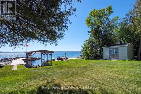 405 Balmy Beach Road Georgian Bluffs ON N4K 5N4