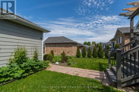 761 Prince Of Wales Drive Cobourg ON K9A 5X8