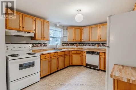 8 Carmans Cove Innisfil ON L9S 1R9