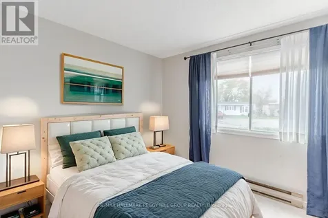 8 Carmans Cove Innisfil ON L9S 1R9
