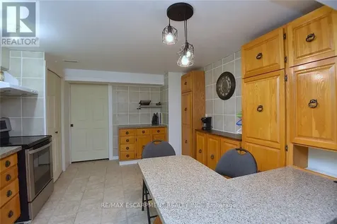 34 Davis Street Haldimand ON N0A 1J0