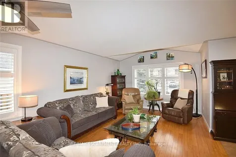 34 Davis Street Haldimand ON N0A 1J0